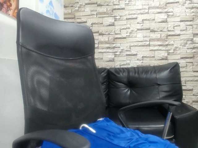 Live sex webcam photo for heidysumers #292163323