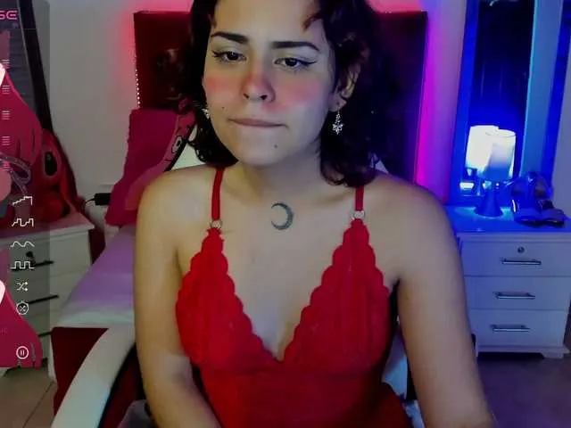 Live sex webcam photo for heilett-bell1 #276530837