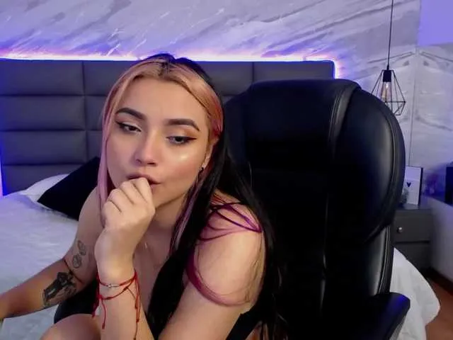 Live sex webcam photo for helena- #272291068