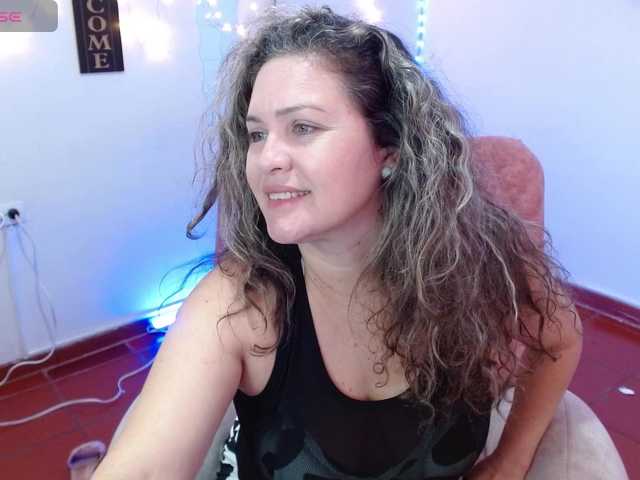 Live sex webcam photo for helenca1980 #290166257