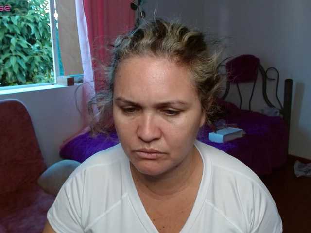 Live sex webcam photo for helenca1980 #290340141