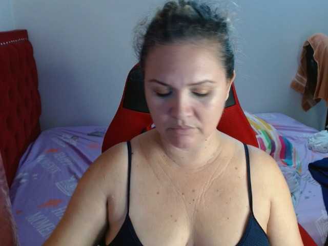 Live sex webcam photo for helenca1980 #291032228