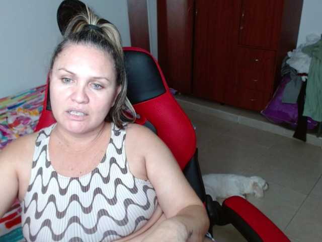 Live sex webcam photo for helenca1980 #291235167