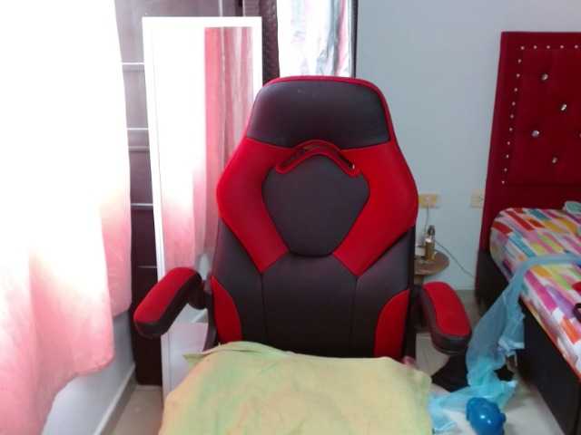 Live sex webcam photo for helenca1980 #291293885