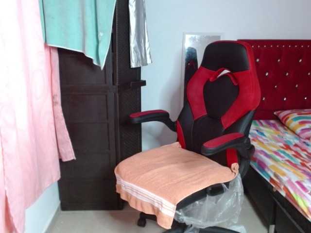 Live sex webcam photo for helenca1980 #291352993