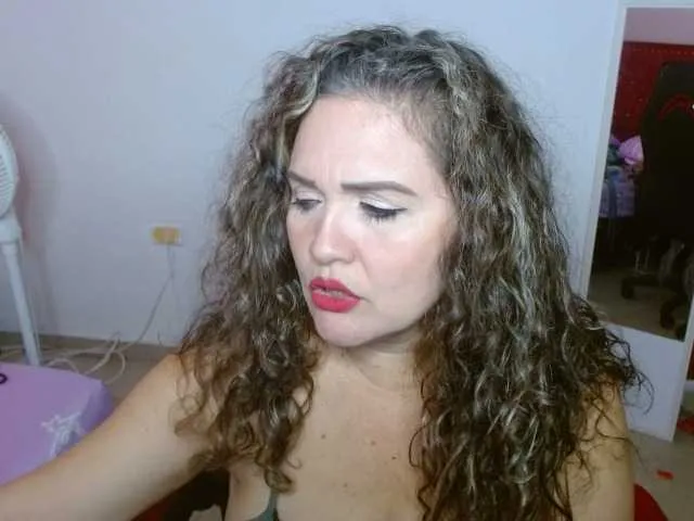Live sex webcam photo for helenca1980 #291562018