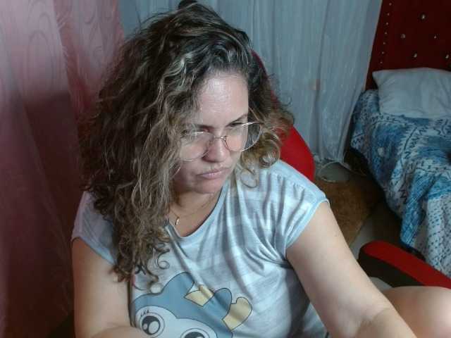 Live sex webcam photo for helenca1980 #291944571