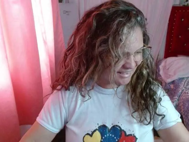 Live sex webcam photo for helenca1980 #291966473