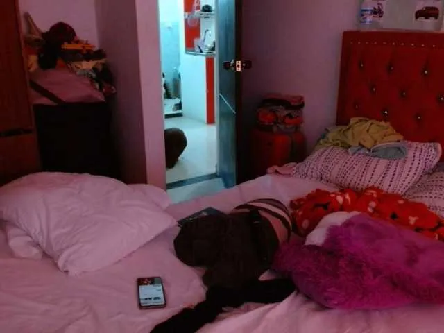 Live sex webcam photo for helenca1980 #292021676