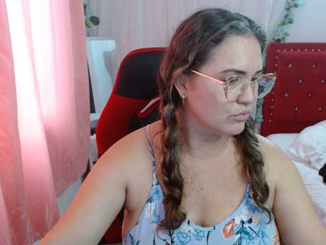 Live sex webcam photo for helenca1980 #292189503