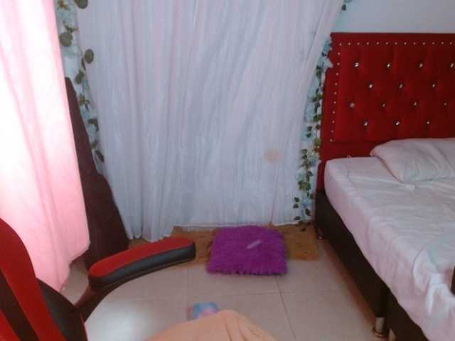 Live sex webcam photo for helenca1980 #292254237