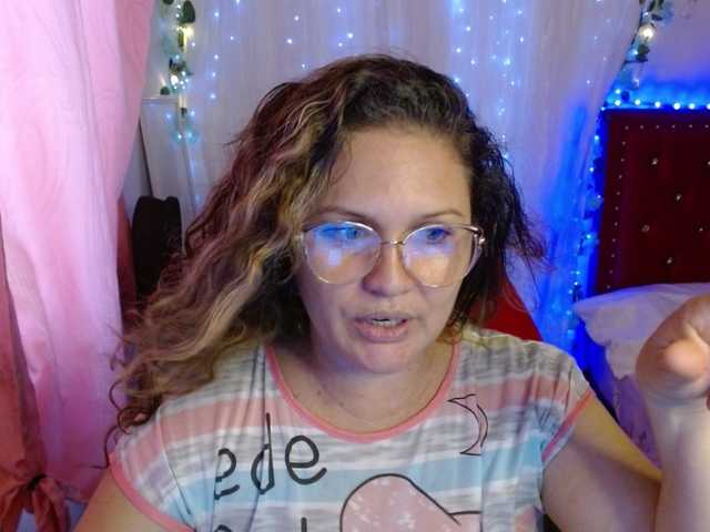 Live sex webcam photo for helenca1980 #292314427