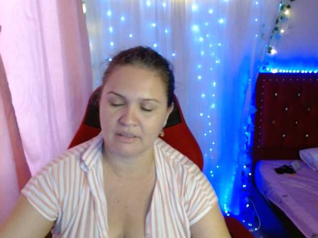 Live sex webcam photo for helenca1980 #292334877