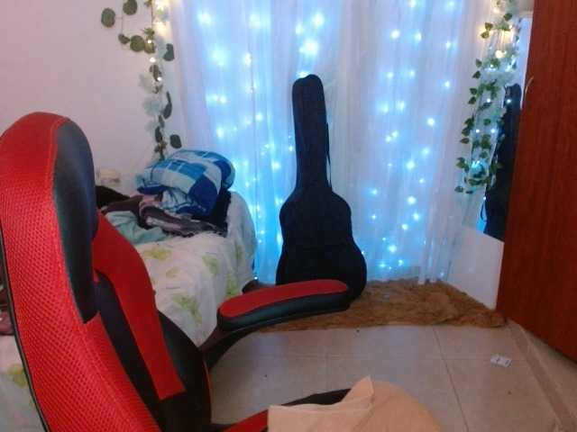 Live sex webcam photo for helenca1980 #292422654