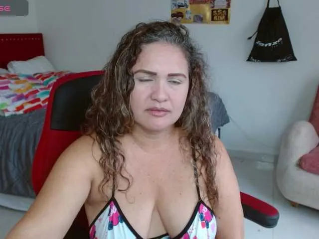 Live sex webcam photo for helenca1980 #294278238