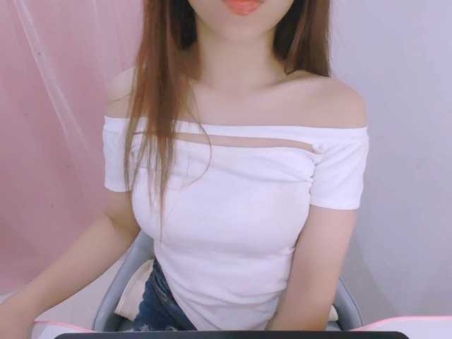 Live sex webcam photo for helenly #275995861