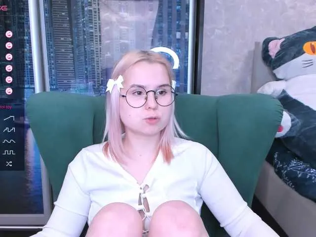 Live sex webcam photo for hellfire-club #290342346