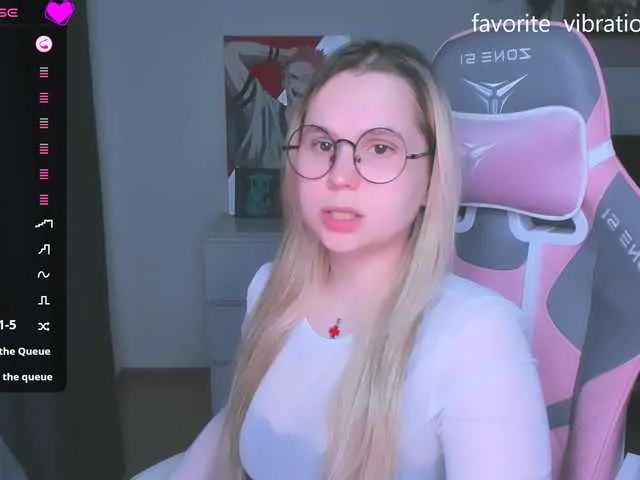 Live sex webcam photo for hellfire-club #292137770