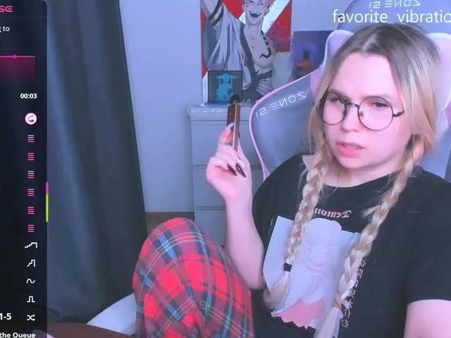 Live sex webcam photo for hellfire-club #292287073