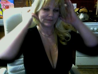 Live sex webcam photo for helpmee #217340924