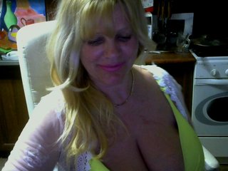 Live sex webcam photo for helpmee #226447751