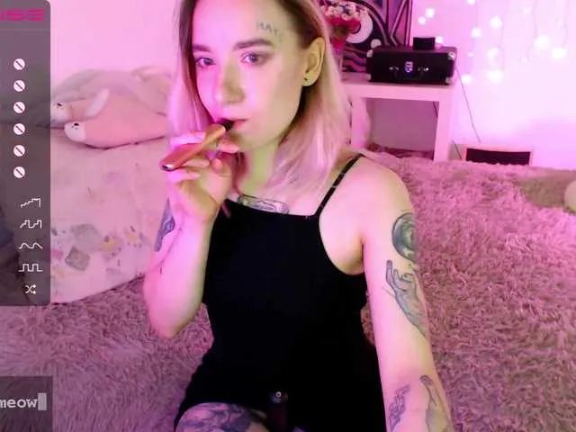 Live sex webcam photo for hey-ana #273279923