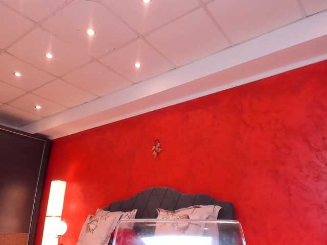 Live sex webcam photo for Heysiry #274200297