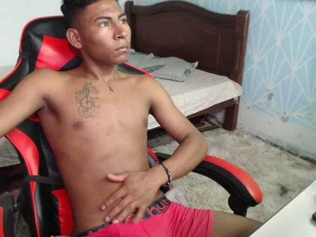 Live sex webcam photo for heyden-of #276152896