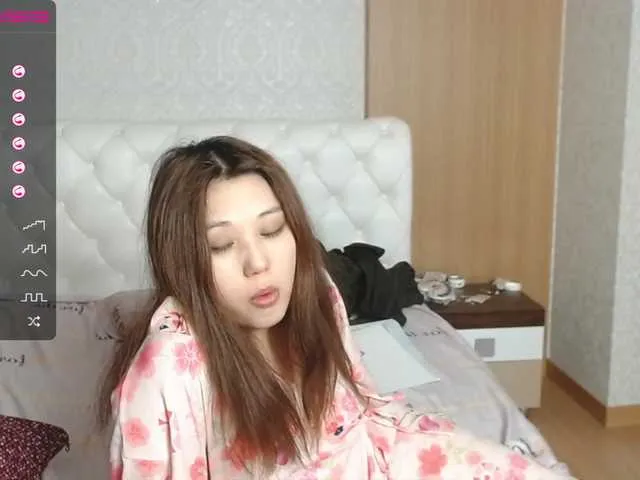 Live sex webcam photo for heynisha #271758738