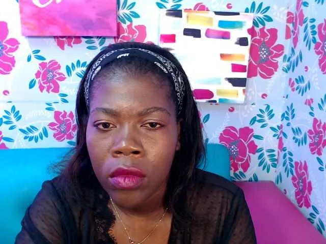 Live sex webcam photo for hillarybrown #290793642