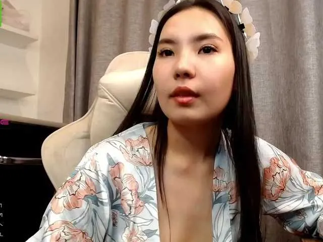 Live sex webcam photo for himari-sun #275524728