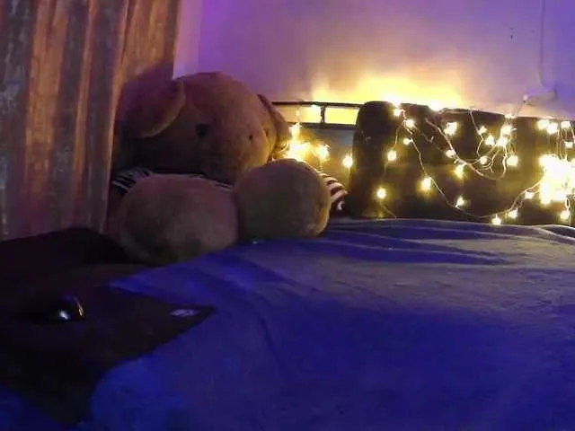 Live sex webcam photo for hinataxxww #274378896