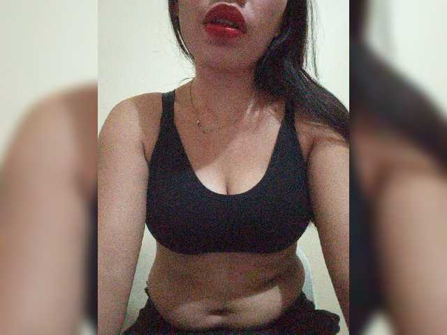 Live sex webcam photo for holly-hooter #271690220