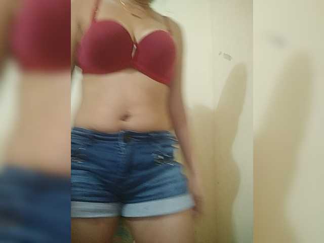 Live sex webcam photo for holly-hooter #271712145