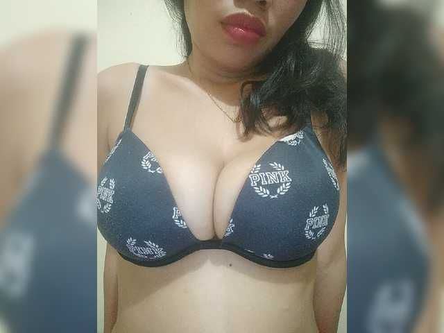 Live sex webcam photo for holly-hooter #271788066