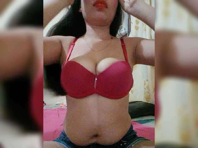 Live sex webcam photo for holly-hooter #271935341