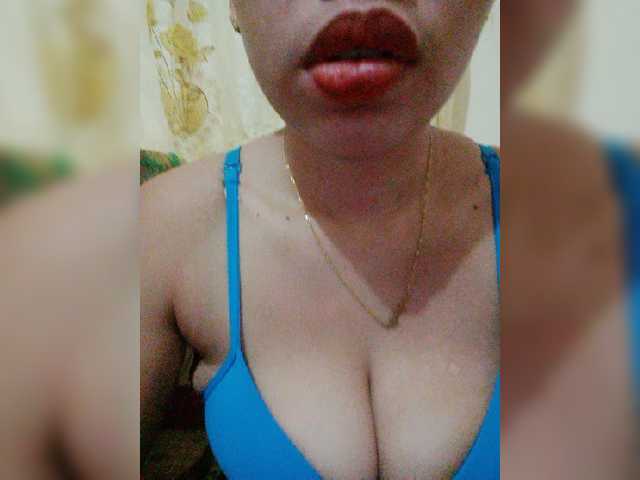 Live sex webcam photo for holly-hooter #271949253