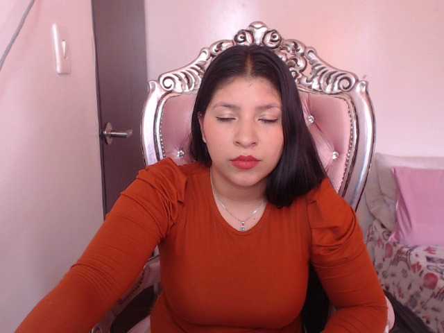 Live sex webcam photo for holly20a #287995004