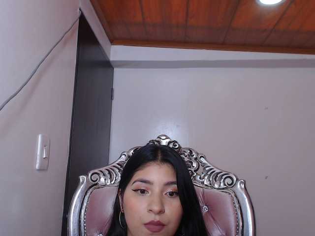 Live sex webcam photo for holly20a #287995059