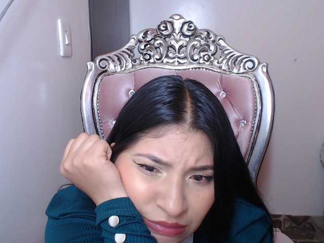 Live sex webcam photo for holly20a #287995062