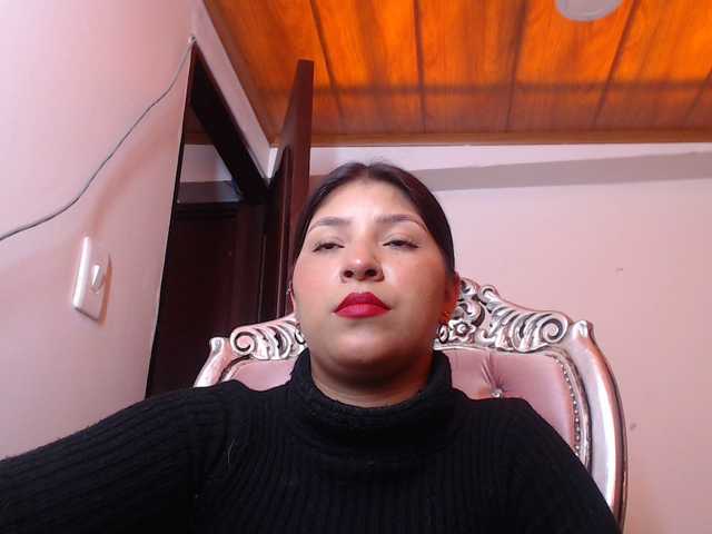 Live sex webcam photo for holly20a #287995087