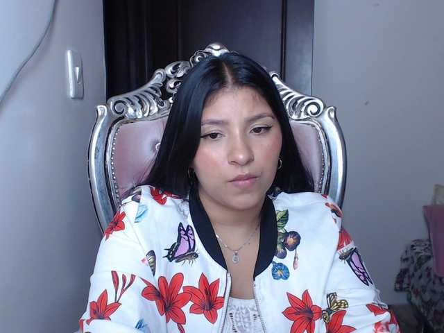 Live sex webcam photo for holly20a #287995093