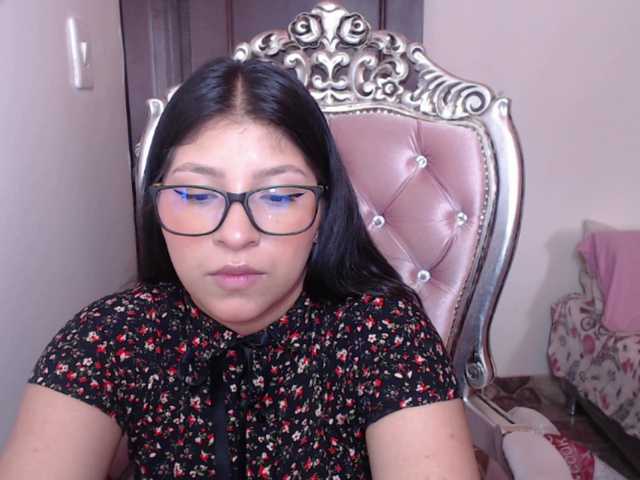 Live sex webcam photo for holly20a #287995127