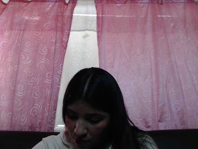 Live sex webcam photo for holly20a #287995130