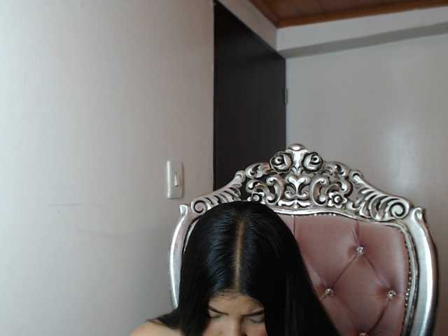 Live sex webcam photo for holly20a #287995214