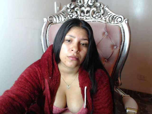 Live sex webcam photo for holly20a #287995226