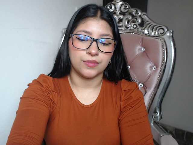 Live sex webcam photo for holly20a #287995230