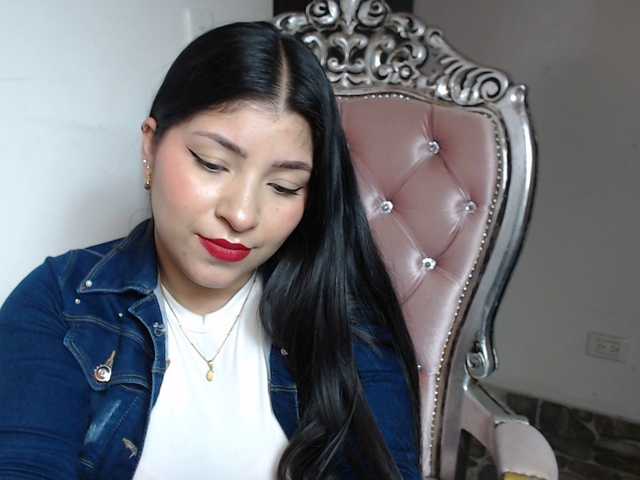 Live sex webcam photo for holly20a #287995236