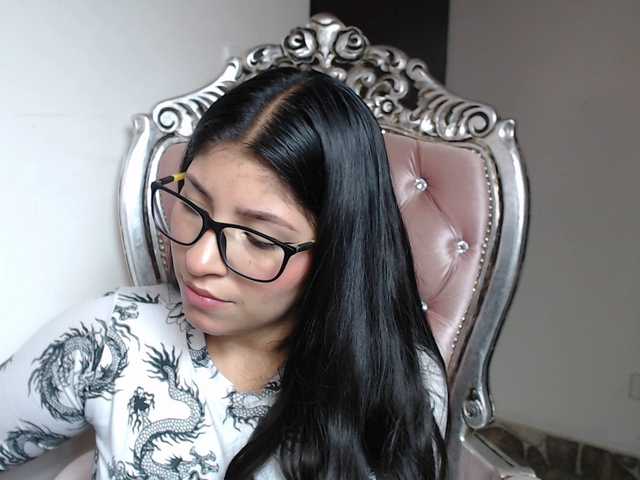 Live sex webcam photo for holly20a #287995238