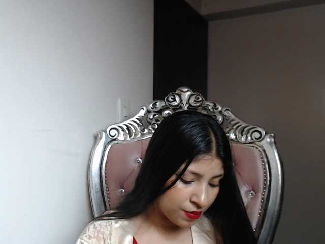 Live sex webcam photo for holly20a #287995249